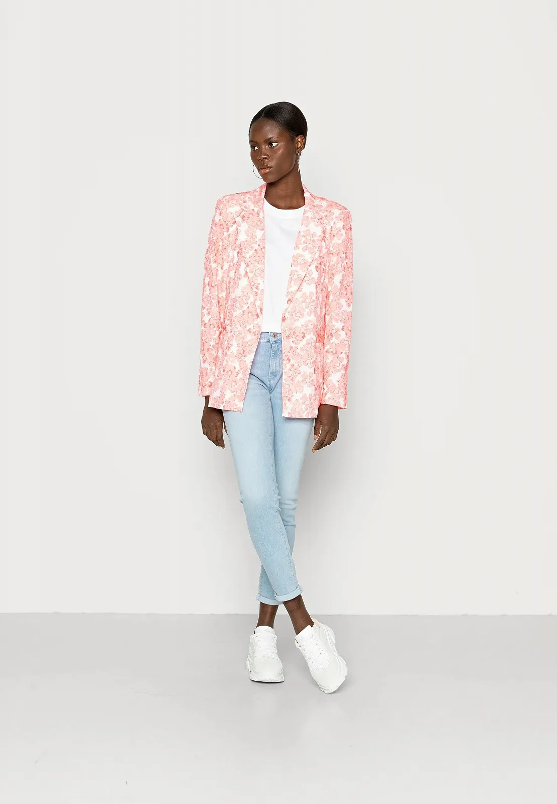 Женские джинсовые штаны MAVI LEXY Ice Blue Glam - 26, фото №2 Женские джинсовые штаны MAVI LEXY Ice Blue Glam - 26, фото №2