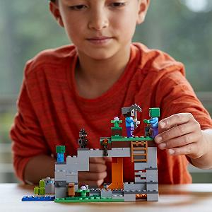 Конструктор LEGO Minecraft 21141 Пещера зомби 241 элемент synthetic.ua - Фото 1