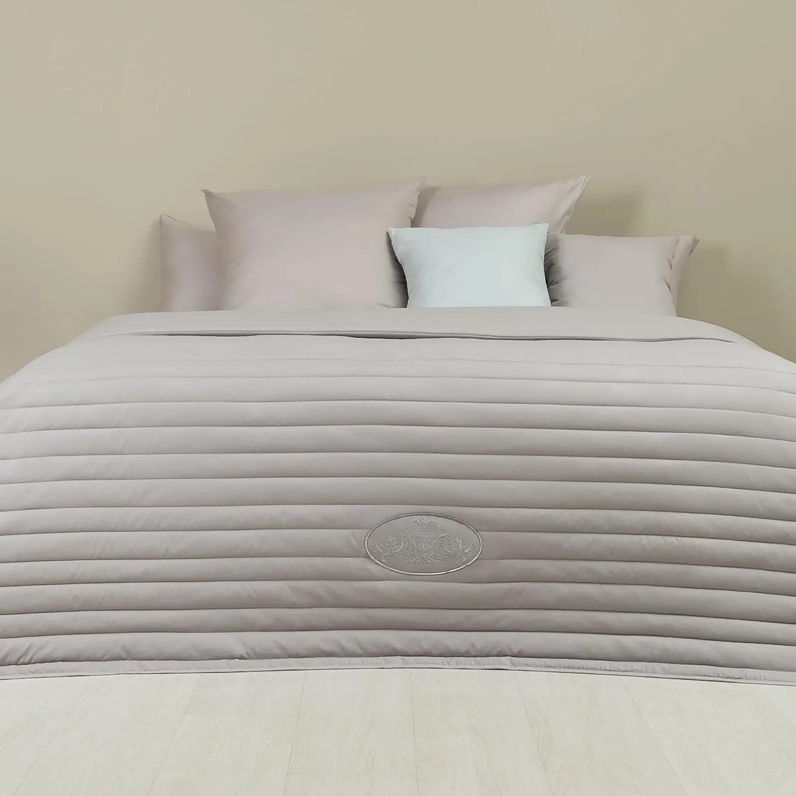 Покрывало sei Design Royal Ambience 220 x 240 см Taupe / White, фото №9 Покрывало sei Design Royal Ambience 220 x 240 см Taupe / White, фото №9