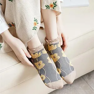 Вишиті шкарпетки Жіночі, Вишиті квіткові вінтажні шкарпетки synthetic.ua - Фото 1