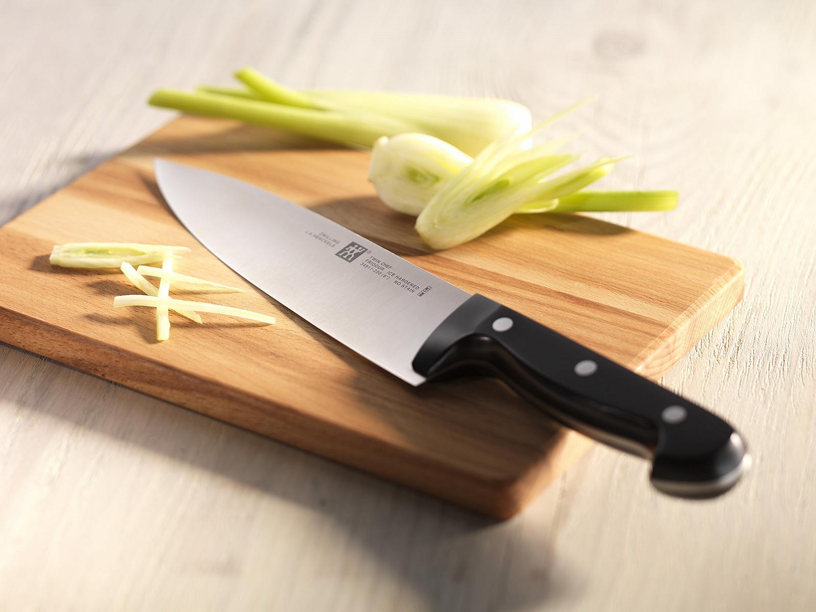 Набор ножей Zwilling 3 предмета: Нож для очистки овощей, Нож для мяса, Нож шеф-повара, Нож для хлеба, 20 см, фото №6