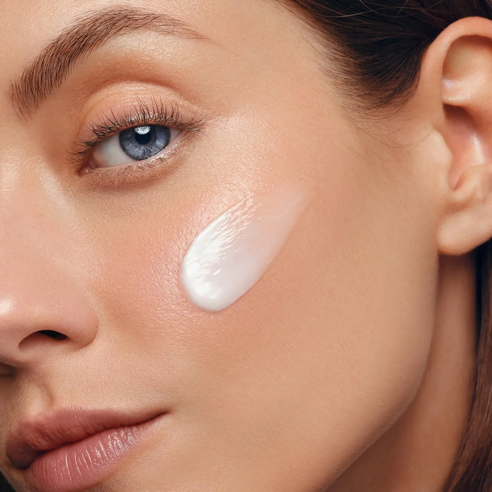 Нічний регенеруючий крем для обличчя Biotherm Blue Therapy Night Cream з екстрактом водоростей антивіковий 50 мл, фото №4