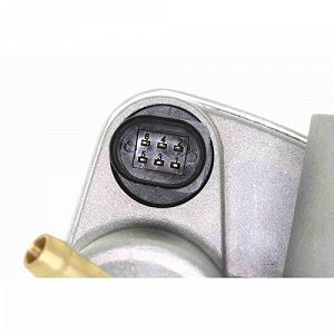 Дроссельная заслонка VEMO V10-81-0009 synthetic.ua - Фото 1