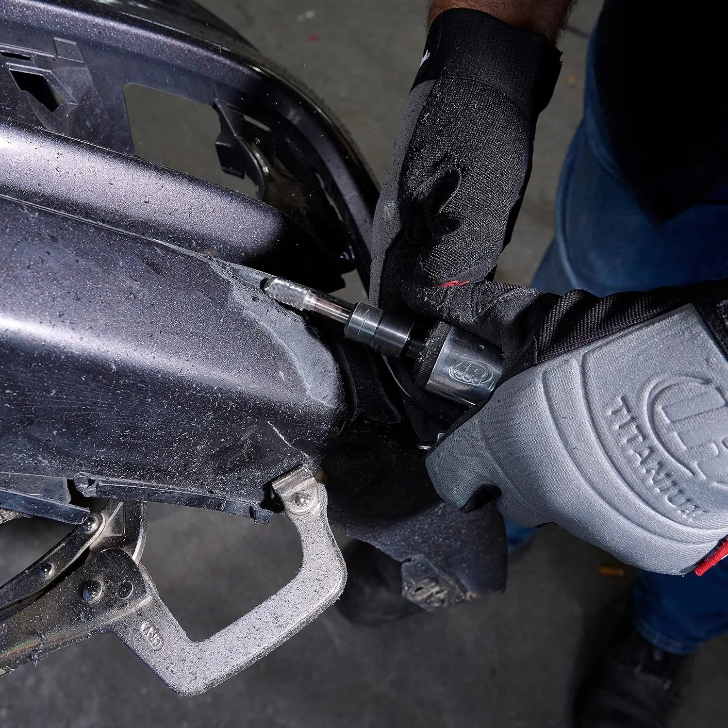 Пневматична шліфувальна машина Ingersoll Rand 307B-M Сріблястий, фото №3 Пневматична шліфувальна машина Ingersoll Rand 307B-M Сріблястий, фото №3