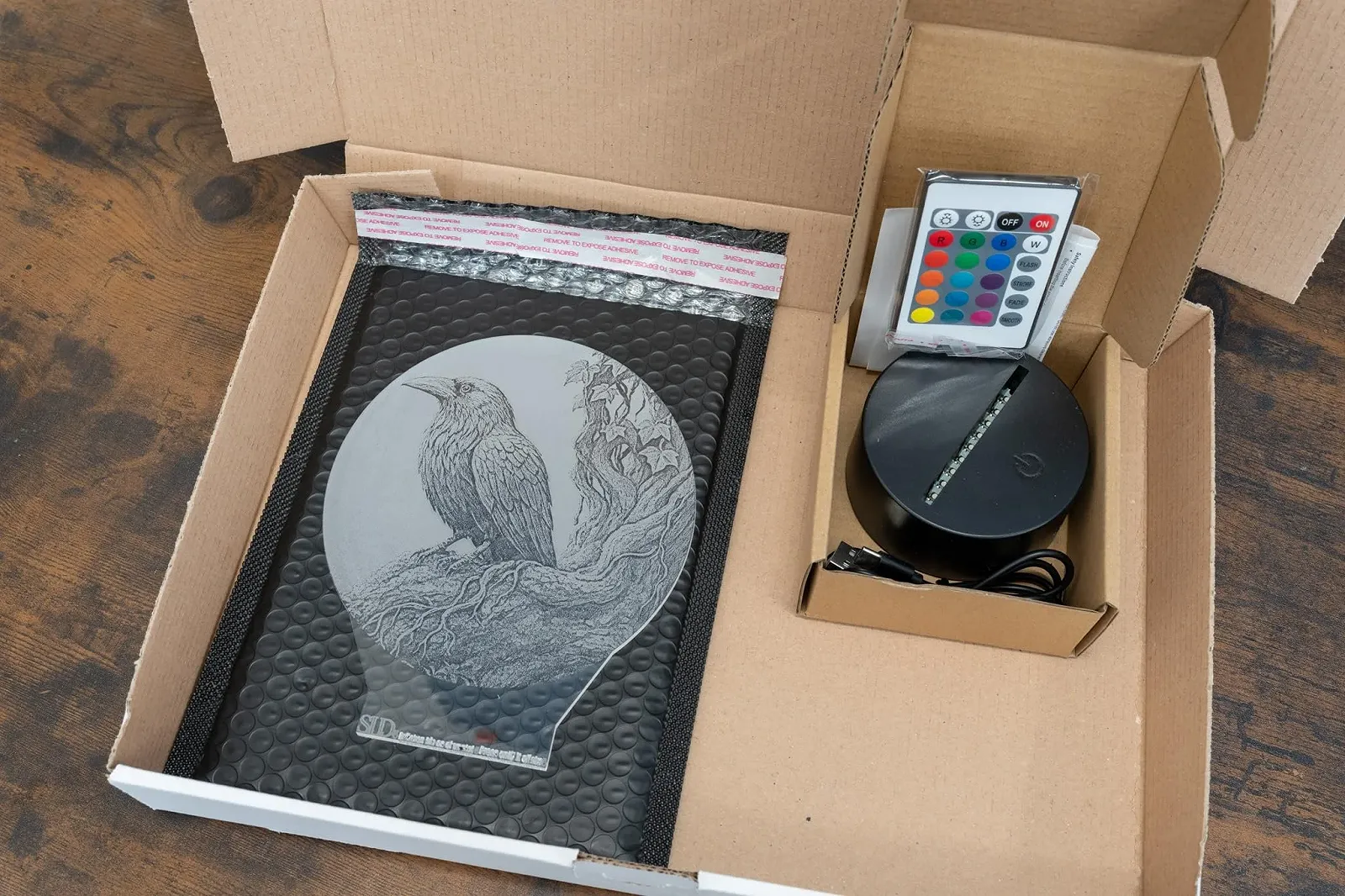 Настольная лампа Raven LED 3D Bird Motif Colour Changing Acrylic Made in Germany, фото №7