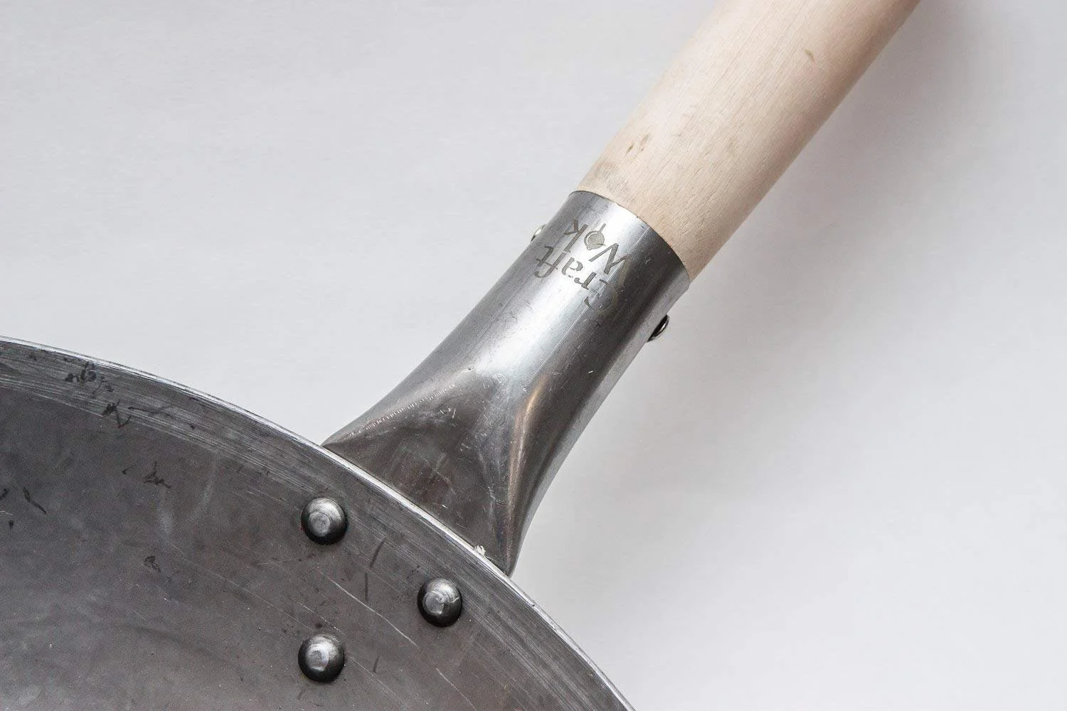 Традиційний кований вручну вок з вуглецевої сталі з дерев'яною та сталевою ручкою Craf 731W88, діаметр 35.6 см, кругле дно, фото №5