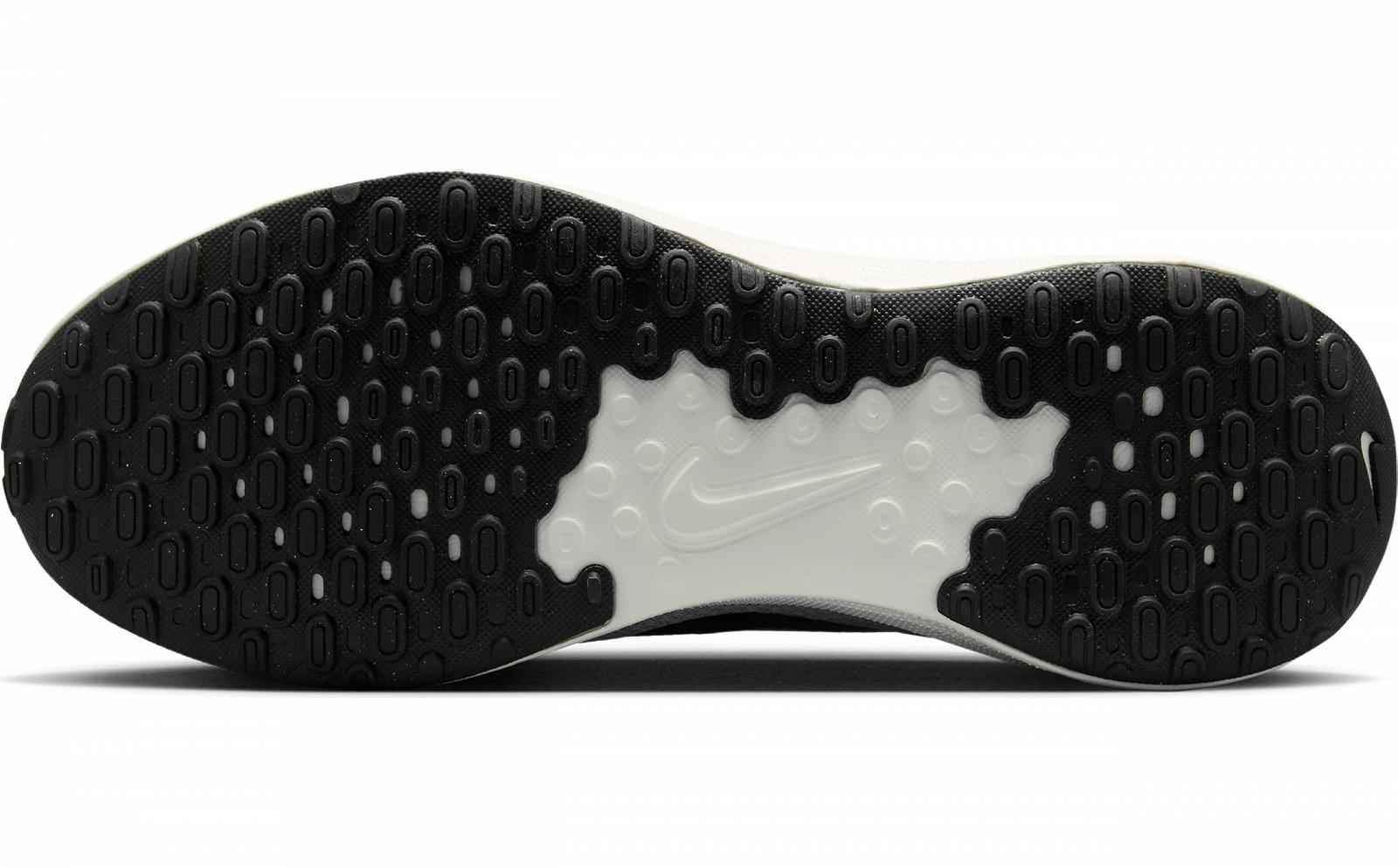 Кросівки Nike Revolution 7 для чоловіків, фото №4