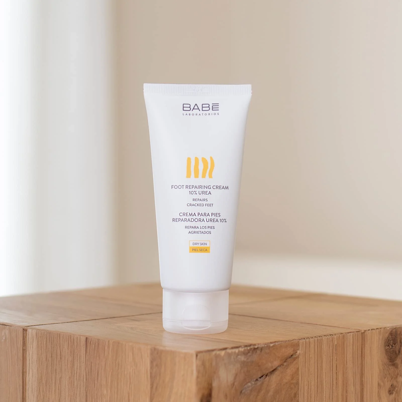 Крем для ног Babe Laboratorios Foot Repairing 10% Urea 100 ml, фото №2