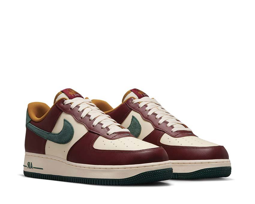 Кросівки NIKE AIR FORCE 1 07 LV8 44.5, фото №2
