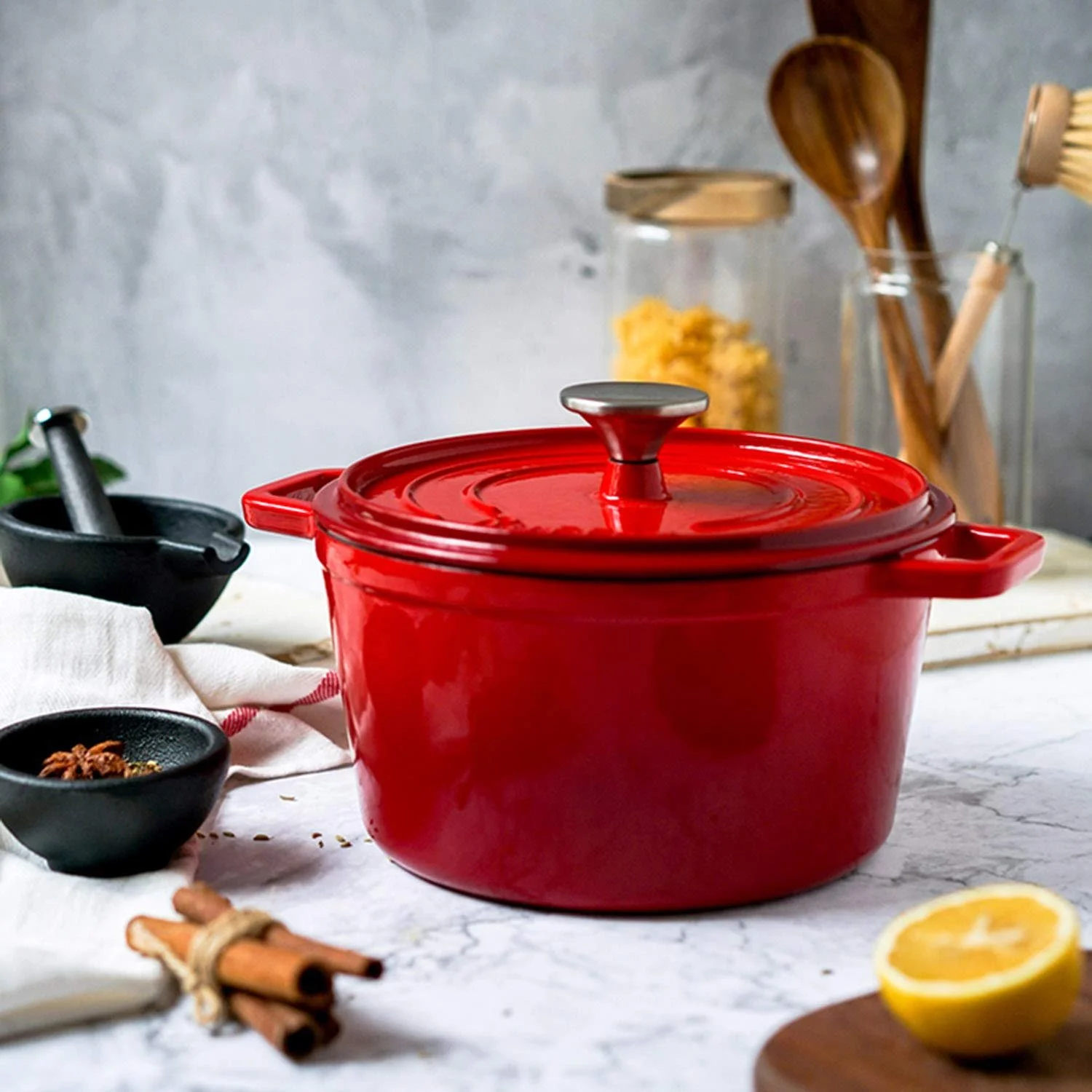 Каструля AIBAB емальована чавунна кругла для супу двовушна 22 см 3.7 л червона, фото №2 Каструля AIBAB емальована чавунна кругла для супу двовушна 22 см 3.7 л червона, фото №2