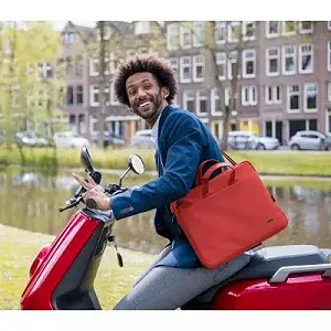 Сумка для ноутбука Trust 16" BOLOGNA ECO RED 24449 synthetic.ua - Фото 1