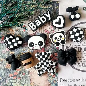 Джибитсы Черная любовь панда, сердце любви Jibbitz украшения для крокс аксессуары для Crocs украшения на кроксы декор для обуви набор 11 шт - Фото 1