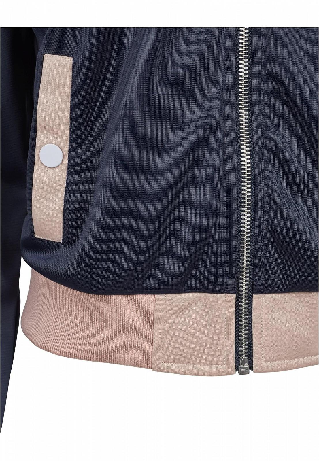 Женская спортивная куртка на пуговицах Urban Classics, фото №7 Женская спортивная куртка на пуговицах Urban Classics, фото №7