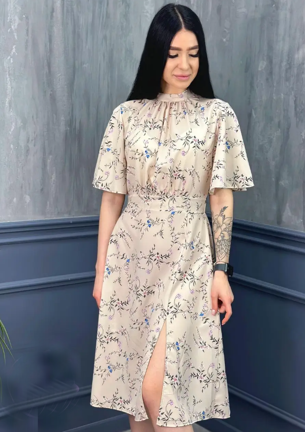 Женское летнее платье миди с разрезом в цветочный принт GF509334 размер 46/48, цвет бежевый, фото №2 Женское летнее платье миди с разрезом в цветочный принт GF509334 размер 46/48, цвет бежевый, фото №2