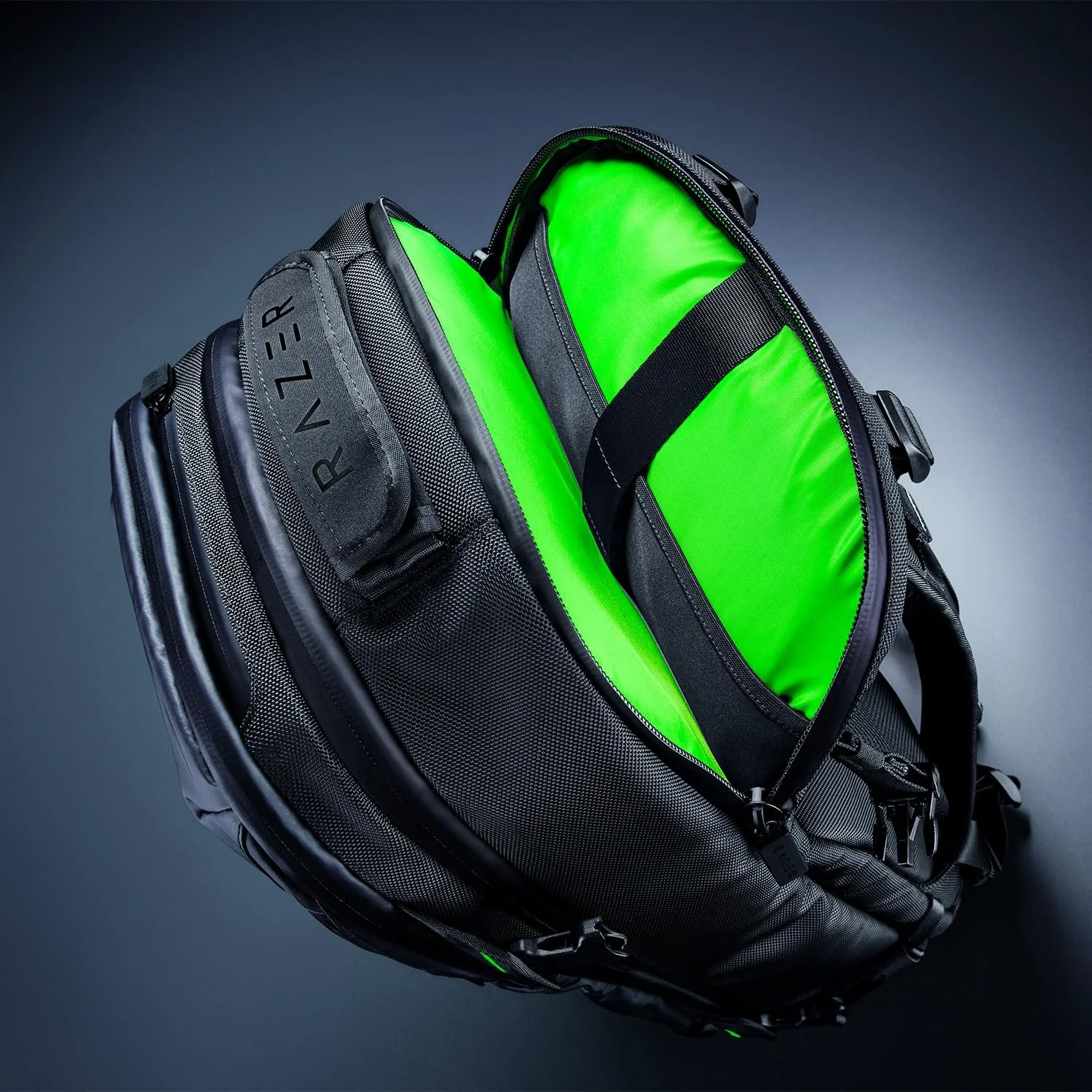 Рюкзак Razer Rogue V3 17.3" Compact Travel Polyester Black, фото №9 Рюкзак Razer Rogue V3 17.3" Compact Travel Polyester Black, фото №9
