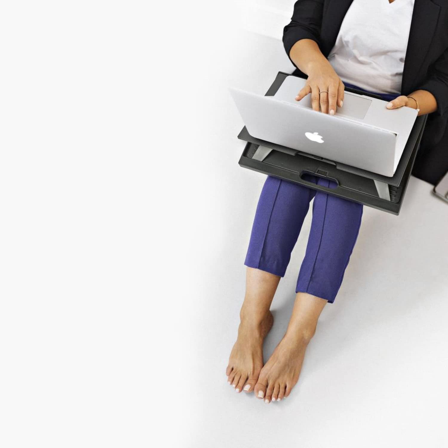 Подставка для ноутбука NGS LAPNEST Многофункциональная и эргономичная для ноутбуков до 15.6 дюймов с мягким основанием, регулируемая по 8 уровням высоты, фото №7