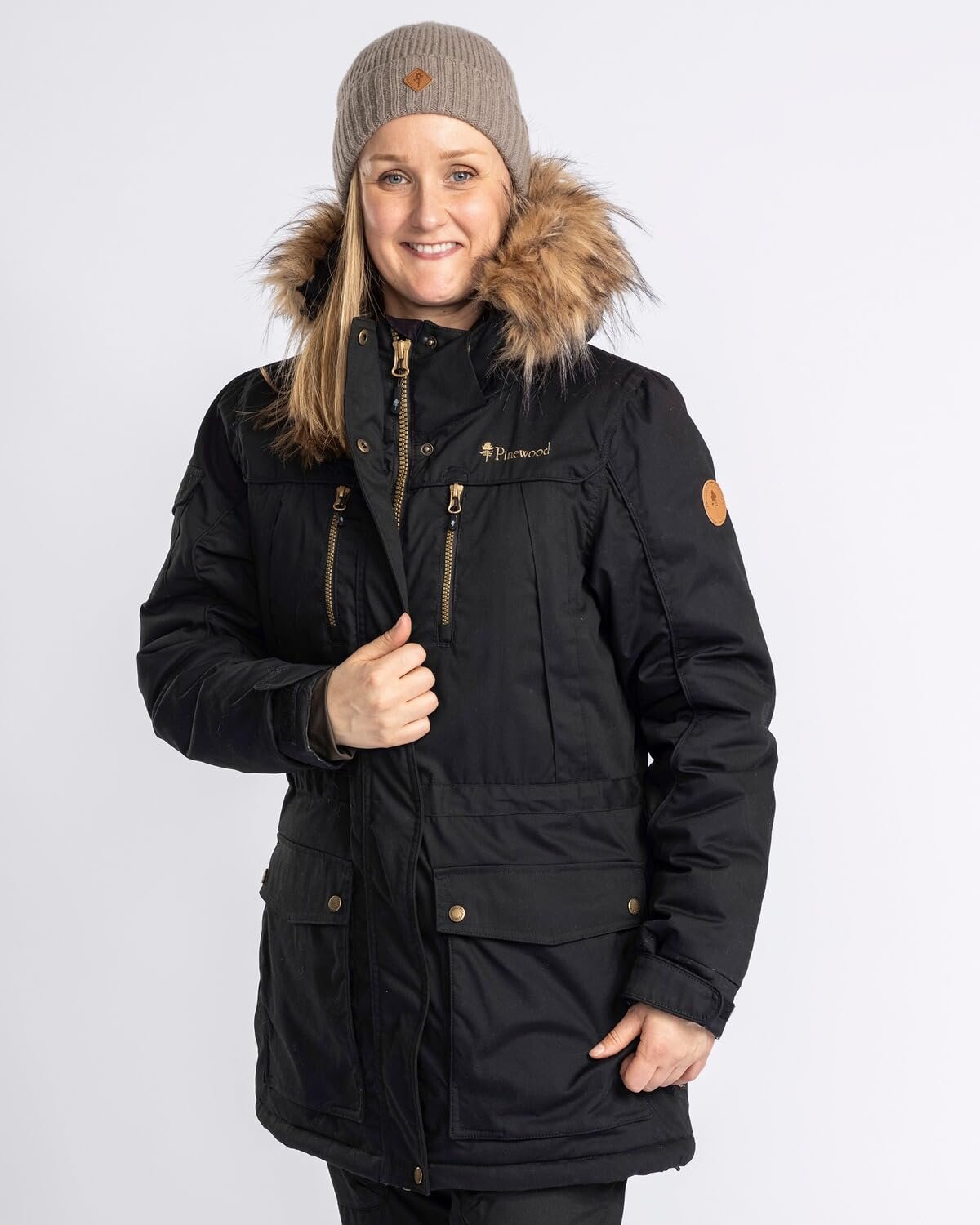 Парка Pinewood Finnveden Winter 3246 Женская, фото №3 Парка Pinewood Finnveden Winter 3246 Женская, фото №3