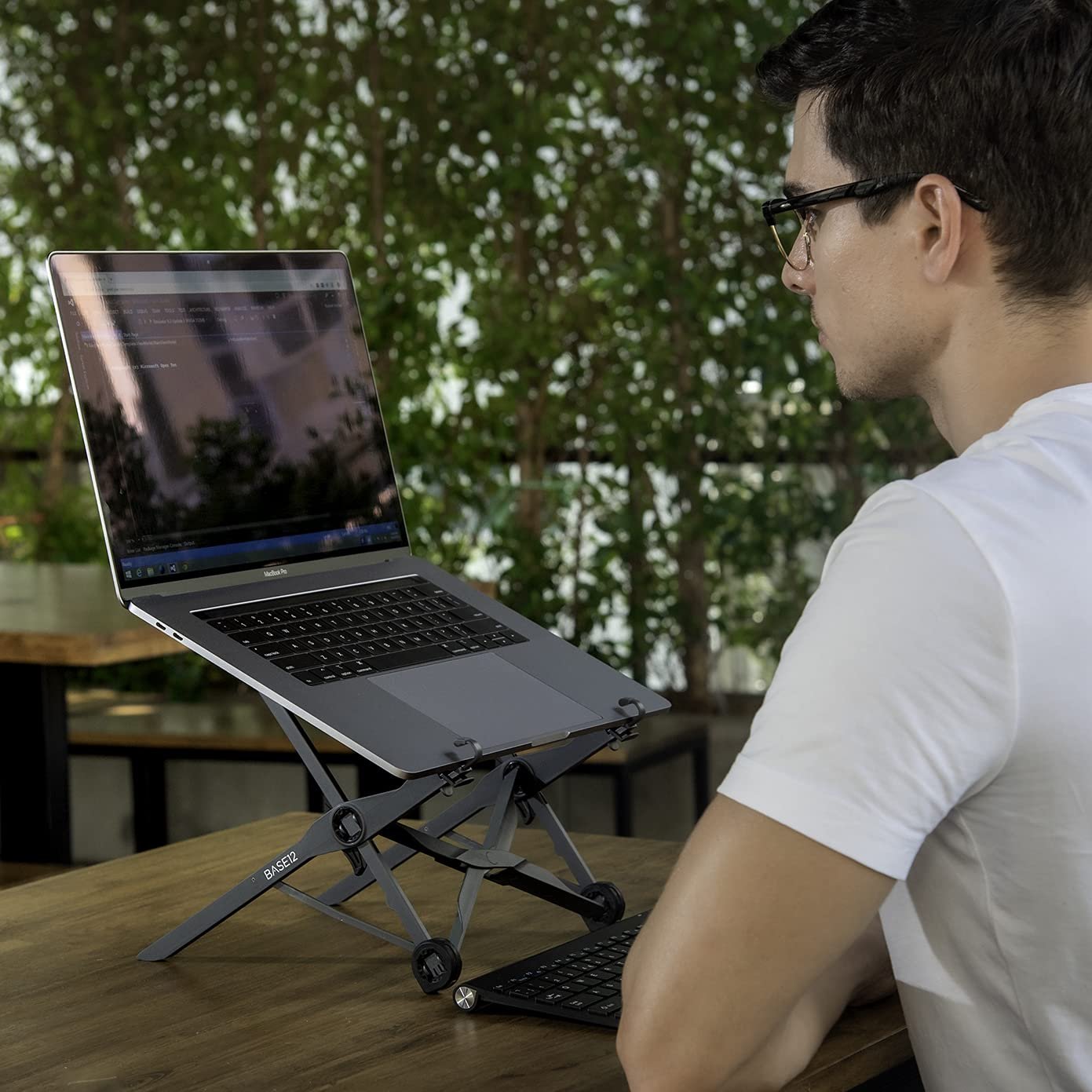 Портативная Подставка для Ноутбука Универсальная с Вентиляцией и Регулировкой для MacBook и Других Ноутбуков, фото №6 Портативная Подставка для Ноутбука Универсальная с Вентиляцией и Регулировкой для MacBook и Других Ноутбуков, фото №6