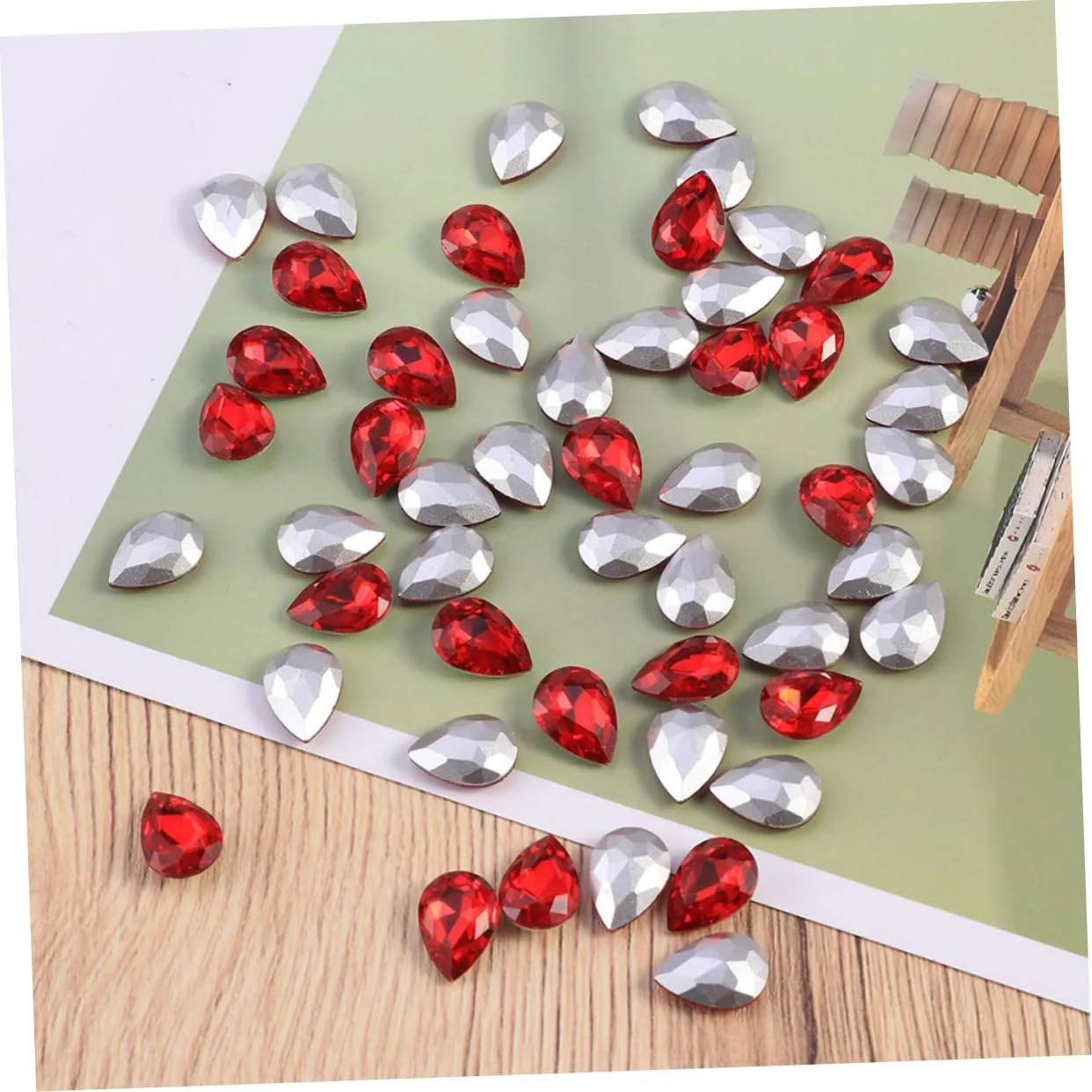 Стрази для манікюру NUOBESTY Краплеподібні Білі та Червоні, 150 шт., фото №2