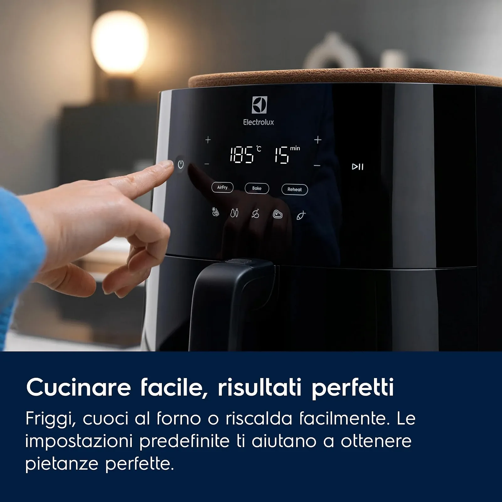 Мультипіч Electrolux 800 EAF7SB 7 л 1700 Вт Функція пари 8 програм 80-200°, фото №4 Мультипіч Electrolux 800 EAF7SB 7 л 1700 Вт Функція пари 8 програм 80-200°, фото №4