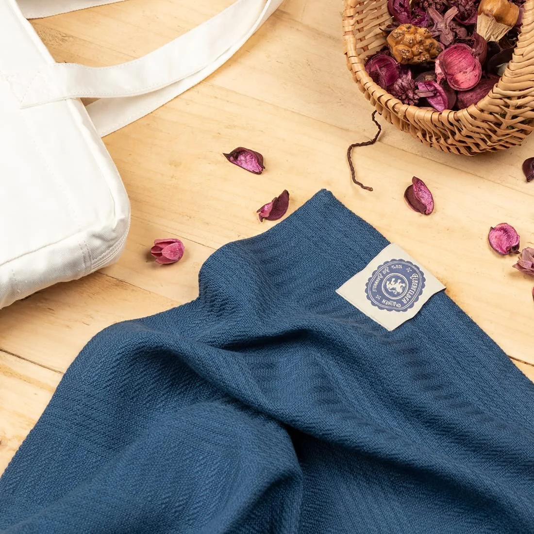 Покривало LANGDHUUS Original, Timeless Pique, 150 x 220 см, Far Blue, 100% органічна бавовна, фото №5