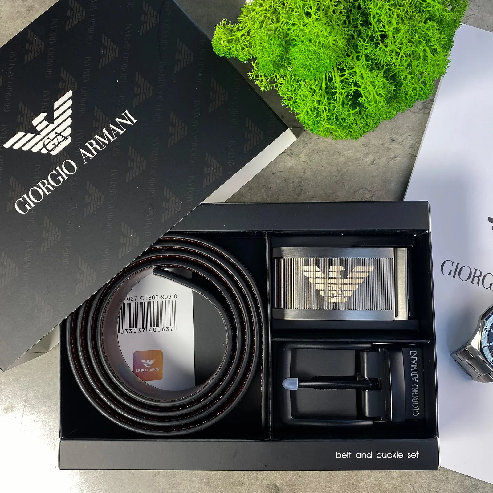 Подарочный набор с кожаным ремнем Giorgio Armani с двумя сменными пряжками Джорджио Армани, фото №1