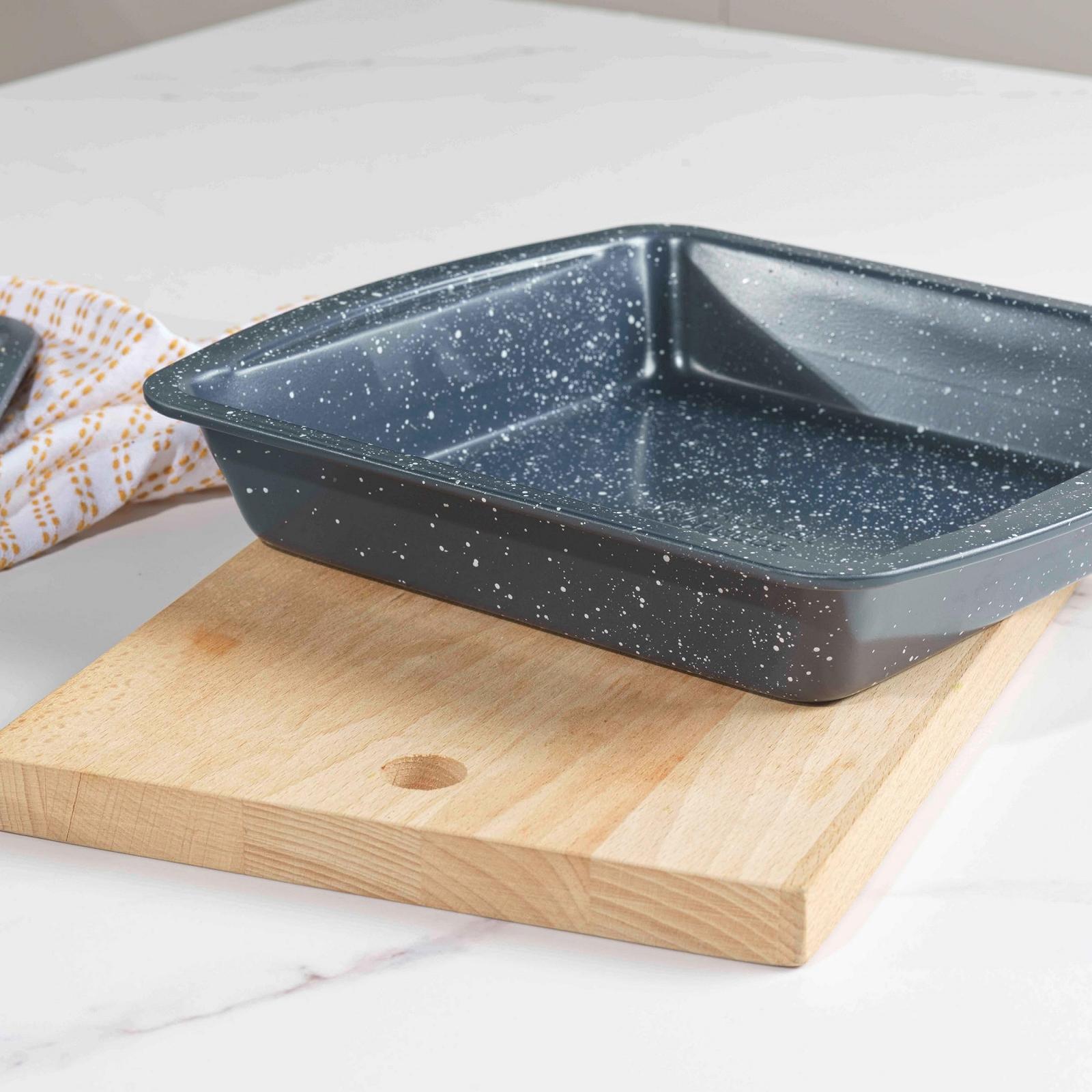 Форма для випікання Russell Hobbs Nightfall Stone RH00997EU квадратна вуглецева сталь 26 см, фото №5 Форма для випікання Russell Hobbs Nightfall Stone RH00997EU квадратна вуглецева сталь 26 см, фото №5