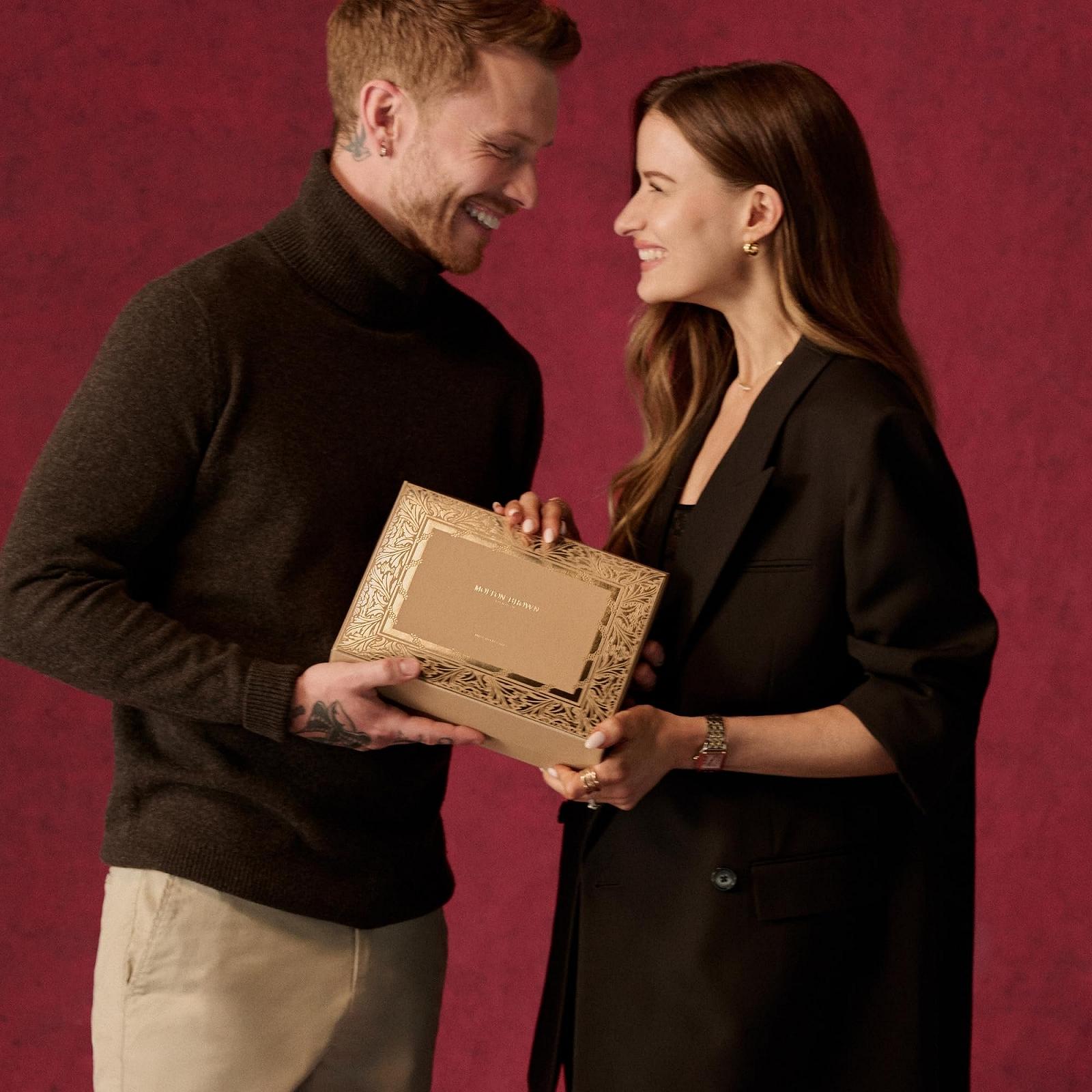 Гель для душа Molton Brown Vintage With Elderflower 300 мл, фото №3 Гель для душа Molton Brown Vintage With Elderflower 300 мл, фото №3