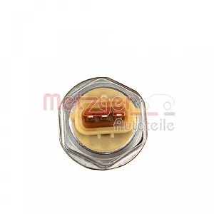 Датчик тиску палива METZGER GREENPARTS 0906471 synthetic.ua - Фото 1