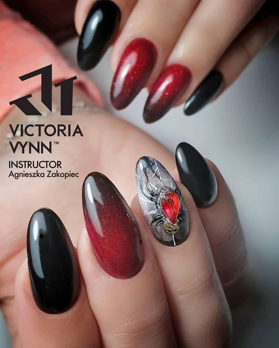 Гель-лак VICTORIA VYNN Pure Hybrid Cream № 129 FEMM Night, фото №3 Гель-лак VICTORIA VYNN Pure Hybrid Cream № 129 FEMM Night, фото №3