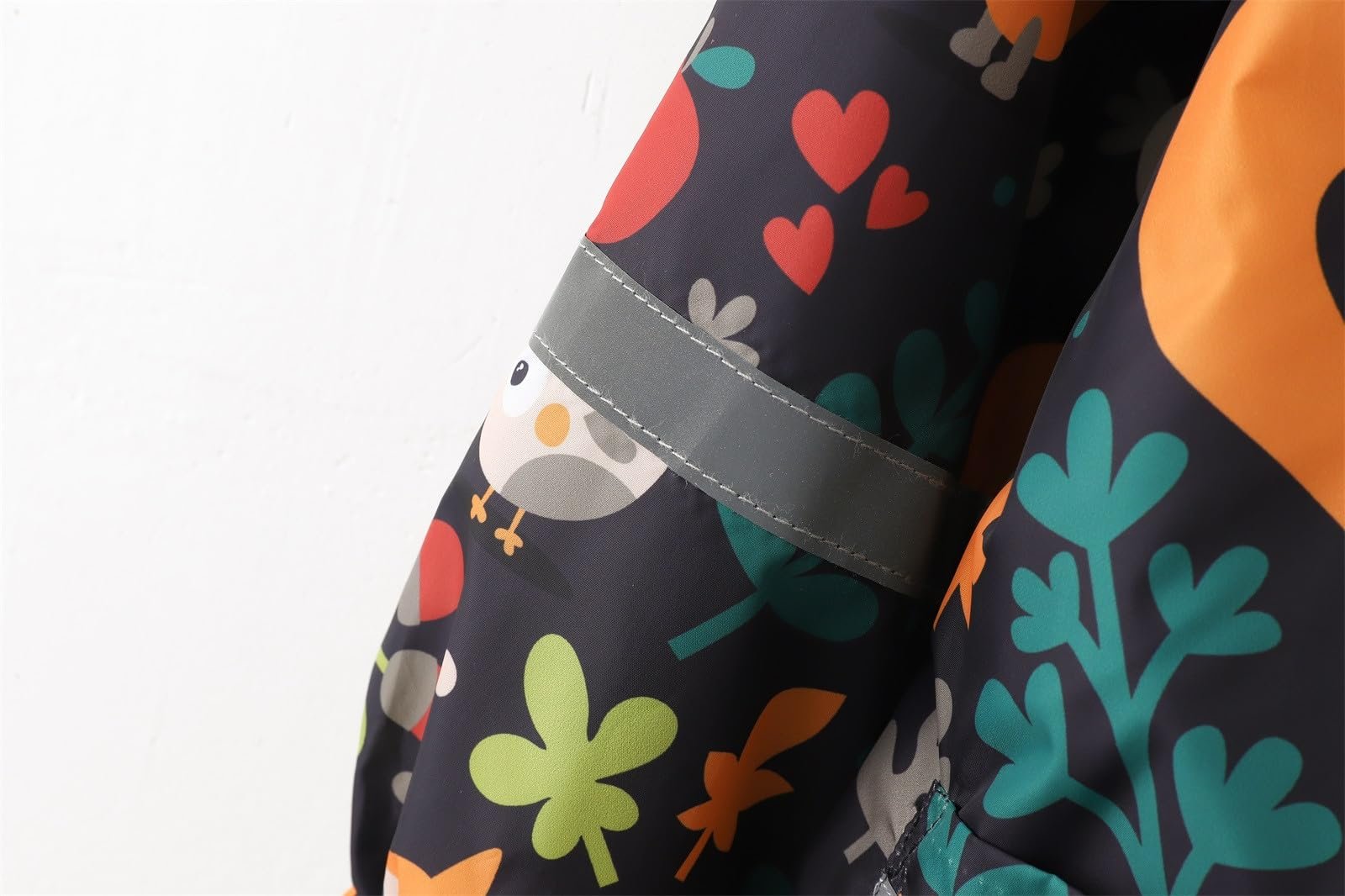 Легкая Унисекс Дождевая Куртка Beokeuioe Дождевик Дождевое Пончо для Девочек и Мальчиков Многоразовая Дождевая Одежда Дождевой Плащ с Капюшоном со Светоотражателем Размер M, для детей 2-11 лет, фото №9 Легкая Унисекс Дождевая Куртка Beokeuioe Дождевик Дождевое Пончо для Девочек и Мальчиков Многоразовая Дождевая Одежда Дождевой Плащ с Капюшоном со Светоотражателем Размер M, для детей 2-11 лет, фото №9