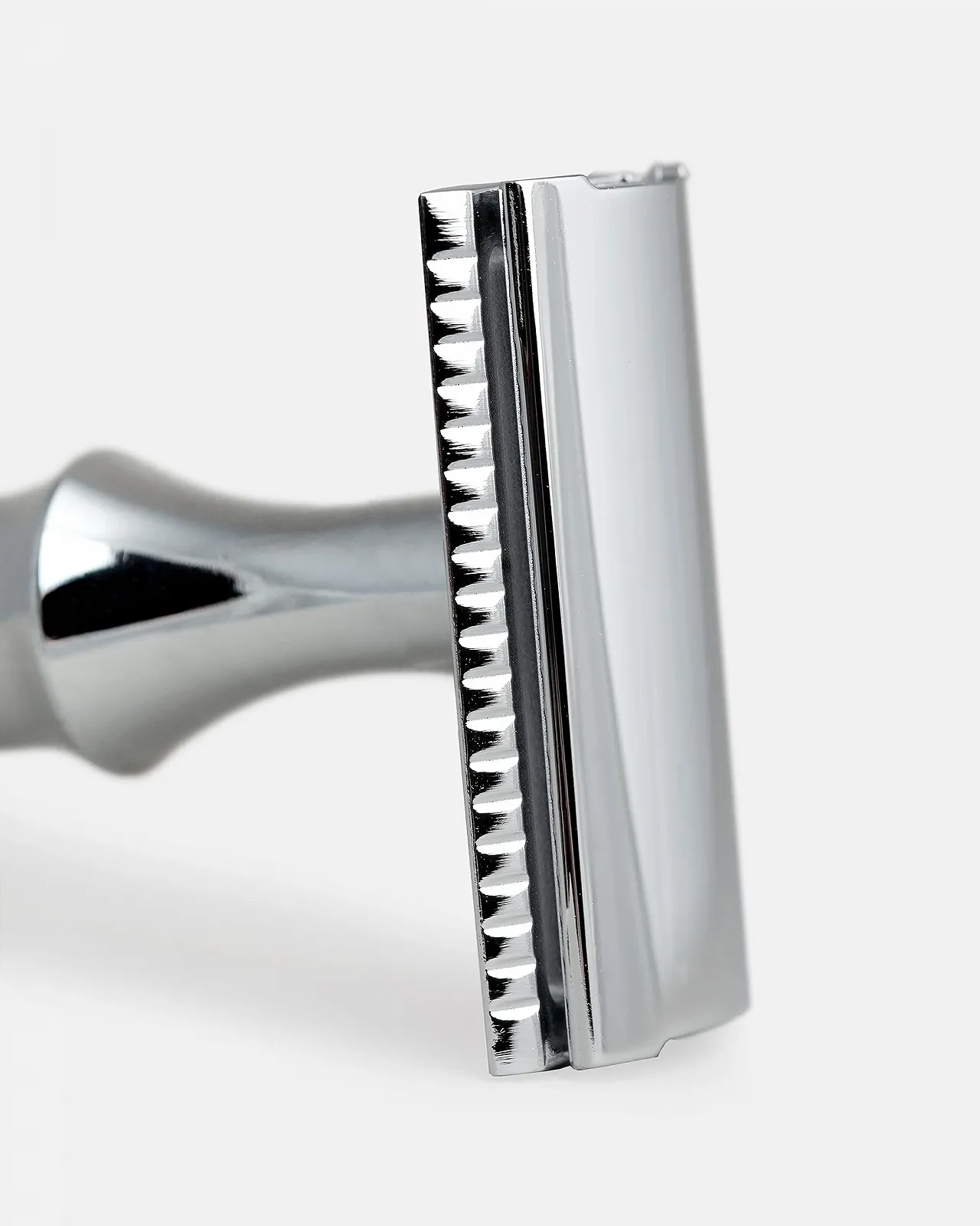 Т-образная бритва Timor Gentle Shaver Stainless Steel 90 мм закрытый гребень 1 лезвие, фото №3 Т-образная бритва Timor Gentle Shaver Stainless Steel 90 мм закрытый гребень 1 лезвие, фото №3