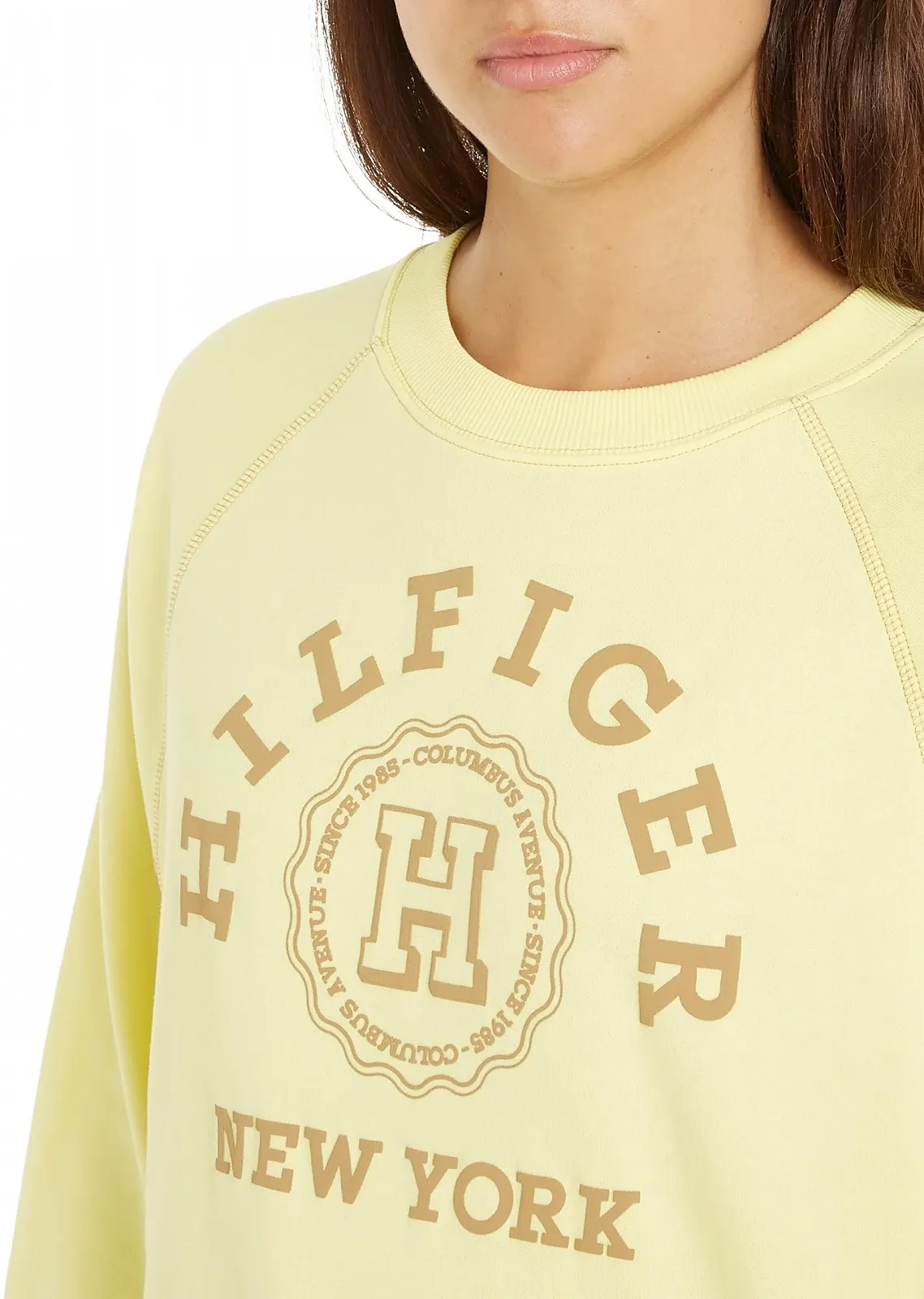 Свитшот Tommy Hilfiger Reg Varsity Raglan Женский Тяжелый, фото №3 Свитшот Tommy Hilfiger Reg Varsity Raglan Женский Тяжелый, фото №3