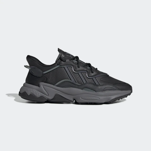 Кросівки Adidas Originals Ozweego 47 1/3, фото №1