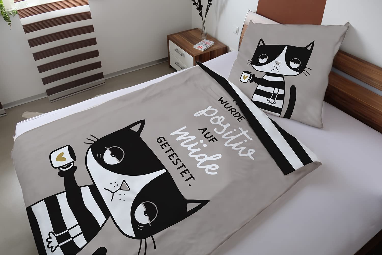Постільна білизна H:)PPY life З малюнком втомленого кота 135 см x 200 см, наволочка 80 см x 80 см, бавовна, на блискавці, сірий, фото №2