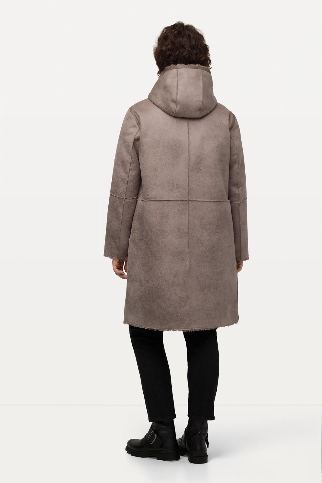 Пальто Ulla Popken С капюшоном из искусственной овчины, фото №4 Пальто Ulla Popken С капюшоном из искусственной овчины, фото №4