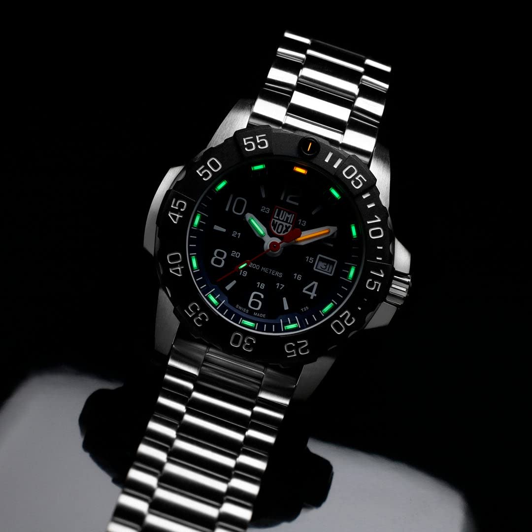 Чоловічий аналоговий годинник Luminox XS.3254.CB, швейцарський кварцовий механізм, ремінець з нержавіючої сталі, сріблястий, спортивний, фото №6