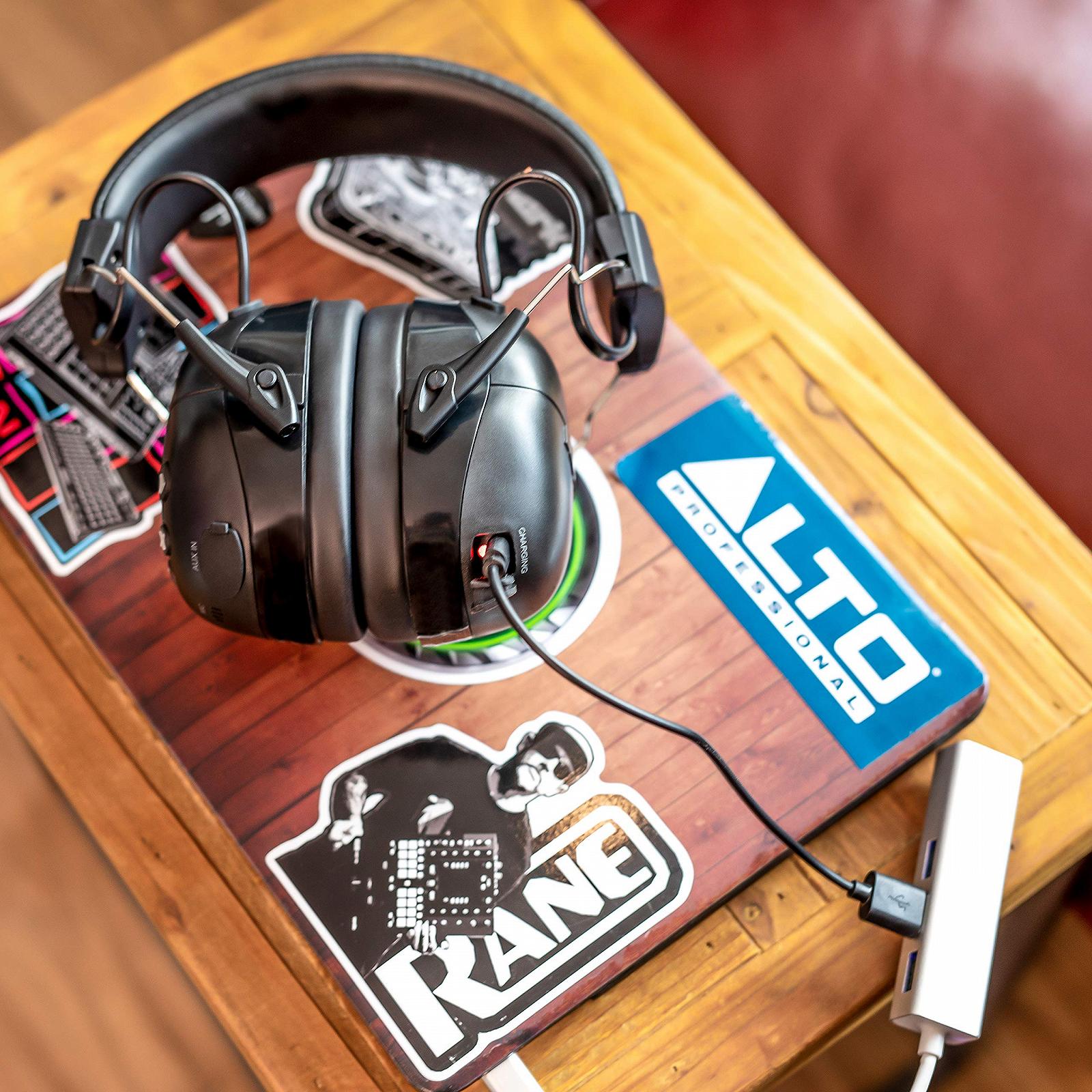 Навушники ION Audio Tough Sounds 2 Bluetooth Шумозаглушуючі Водонепроникні, фото №2