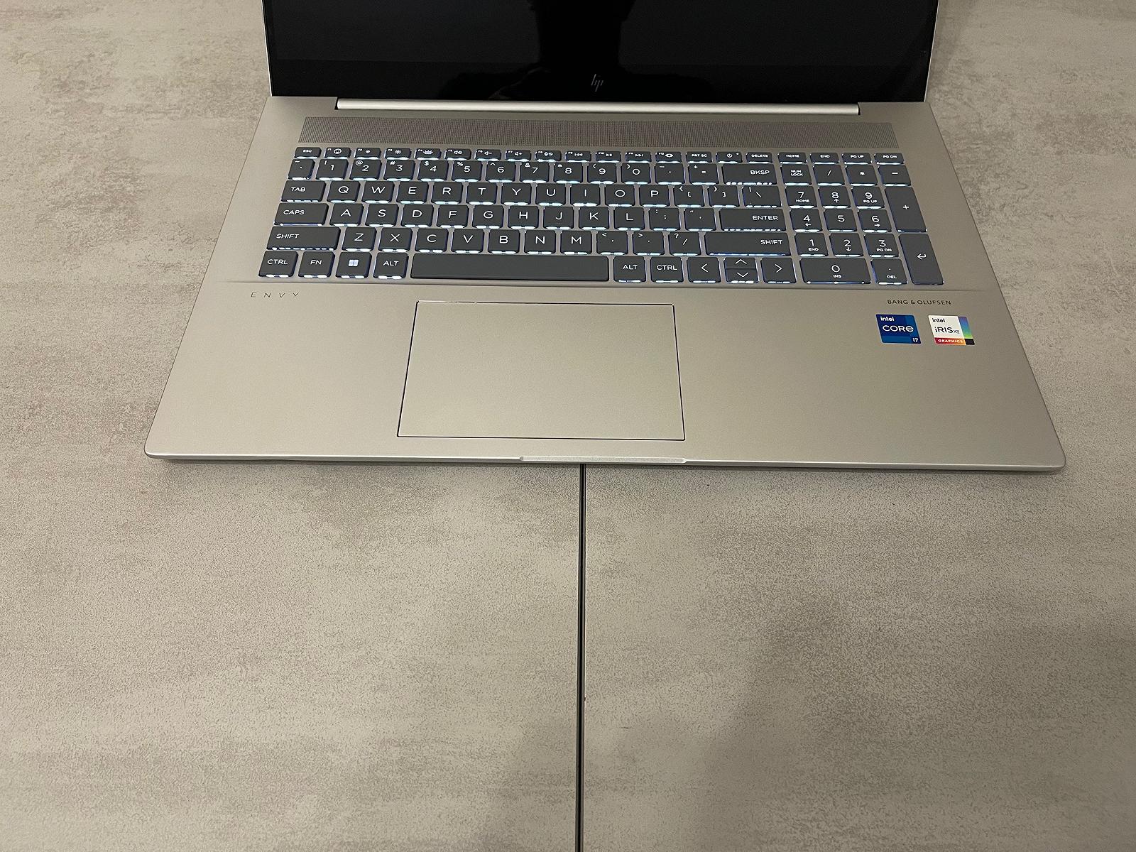 Ноутбук HP Envy 17t-cw000, 17.3" FHD IPS, i7-13700H, 16GB, 512GB SSD, фото №4