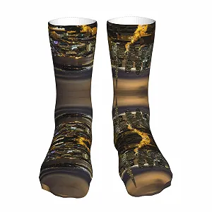 Носки Ladybug Funny для женщин и мужчин Мягкие Удобные Носки Теплые Зимние Носки Средней Длины, Красивый ночной вид на город - Фото 1