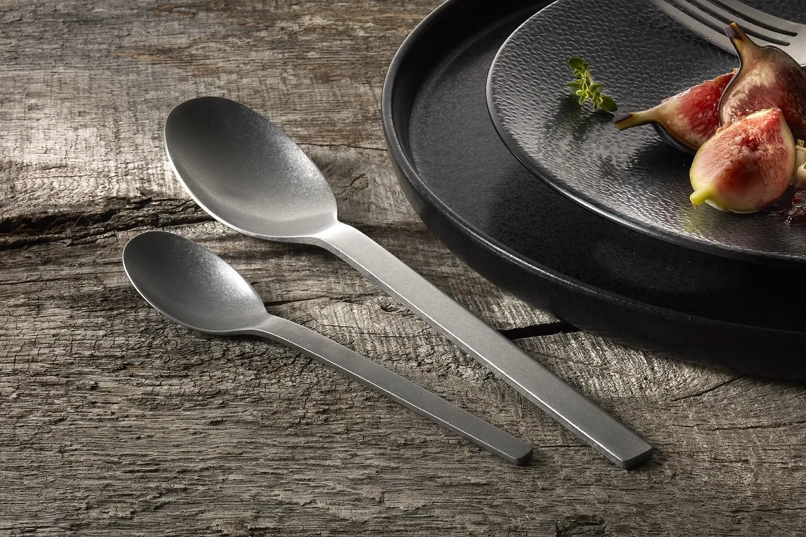 Набір столових приборів ZWILLING Minimal Vintage, 30 предметів на 6 персон, нержавіюча сталь 18/10, вінтажний кований, срібний, фото №4 Набір столових приборів ZWILLING Minimal Vintage, 30 предметів на 6 персон, нержавіюча сталь 18/10, вінтажний кований, срібний, фото №4