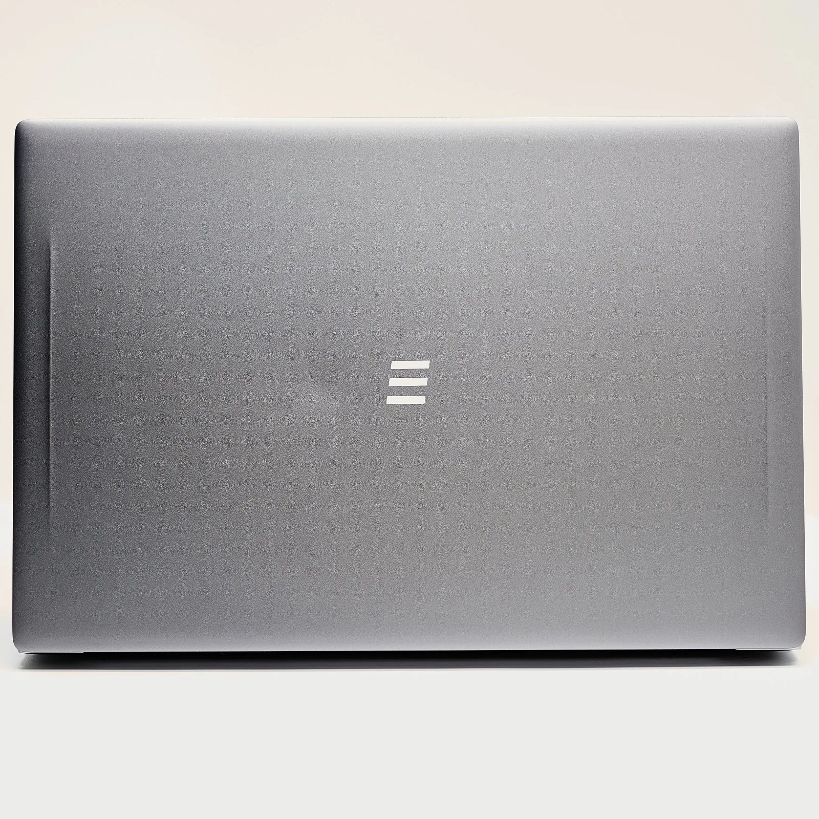 Ноутбук 15.6'' Medion (Lenovo Group) Akoya P6645 | Intel Core i7-8565U | IPS (1920x1080) FullHD | RAM 16 ГБ | SSD 256 ГБ | Nvidia GeForce MX250 | Intel UHD Graphics 620 | Металевий корпус | Win11 (4994), фото №7 Ноутбук 15.6'' Medion (Lenovo Group) Akoya P6645 | Intel Core i7-8565U | IPS (1920x1080) FullHD | RAM 16 ГБ | SSD 256 ГБ | Nvidia GeForce MX250 | Intel UHD Graphics 620 | Металевий корпус | Win11 (4994), фото №7