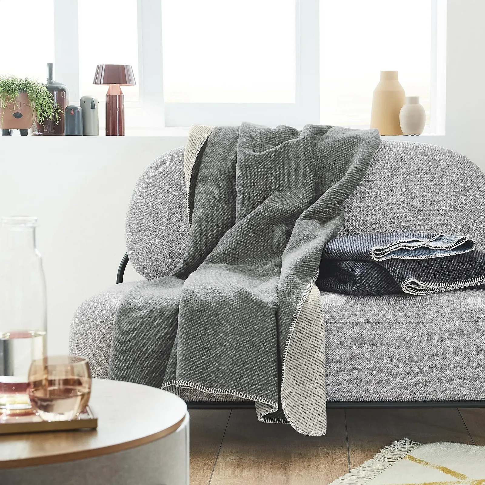 Одеяло S. Oliver home серое размер 150x200 см, фото №3 Одеяло S. Oliver home серое размер 150x200 см, фото №3