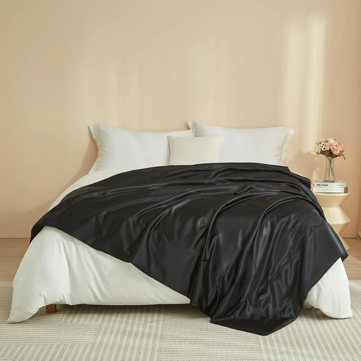 Одеяло Luowei атласное 200 x 200 см Черный, фото №2 Одеяло Luowei атласное 200 x 200 см Черный, фото №2