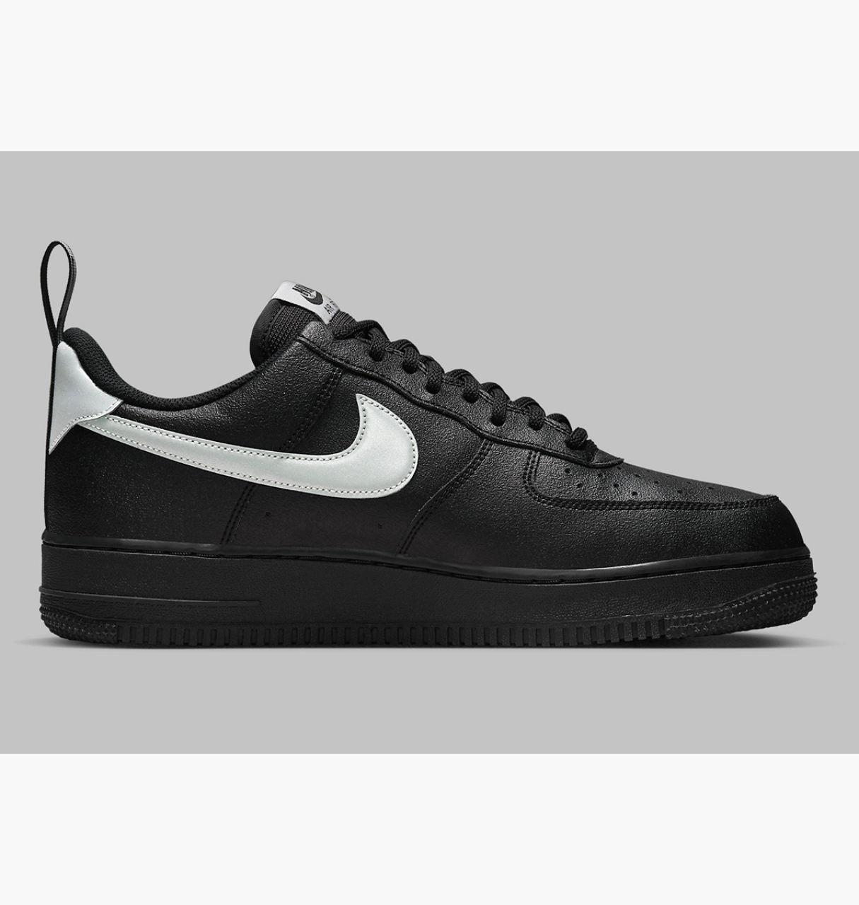 Кросівки Nike AIR FORCE 1 07 LV8 UT 45.5, фото №1