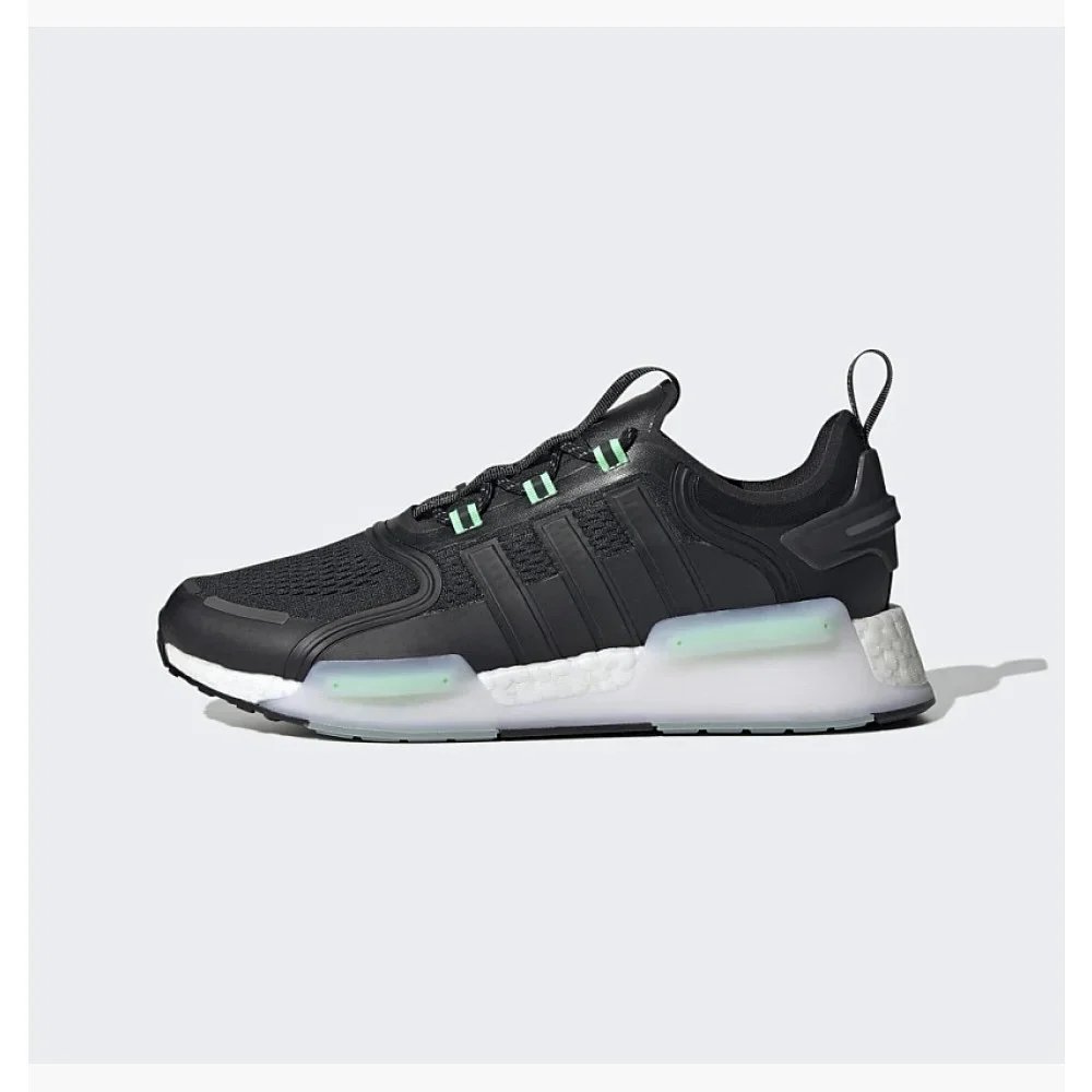 Кросівки Adidas NMD V3 42 2/3, фото №1