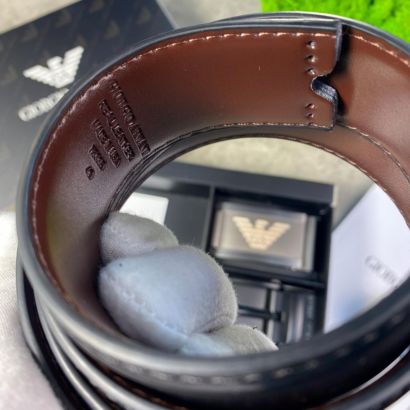 Подарунковий набір зі шкіряним ремнем Giorgio Armani з двома змінними пряжками Джорджіо Армані, фото №4