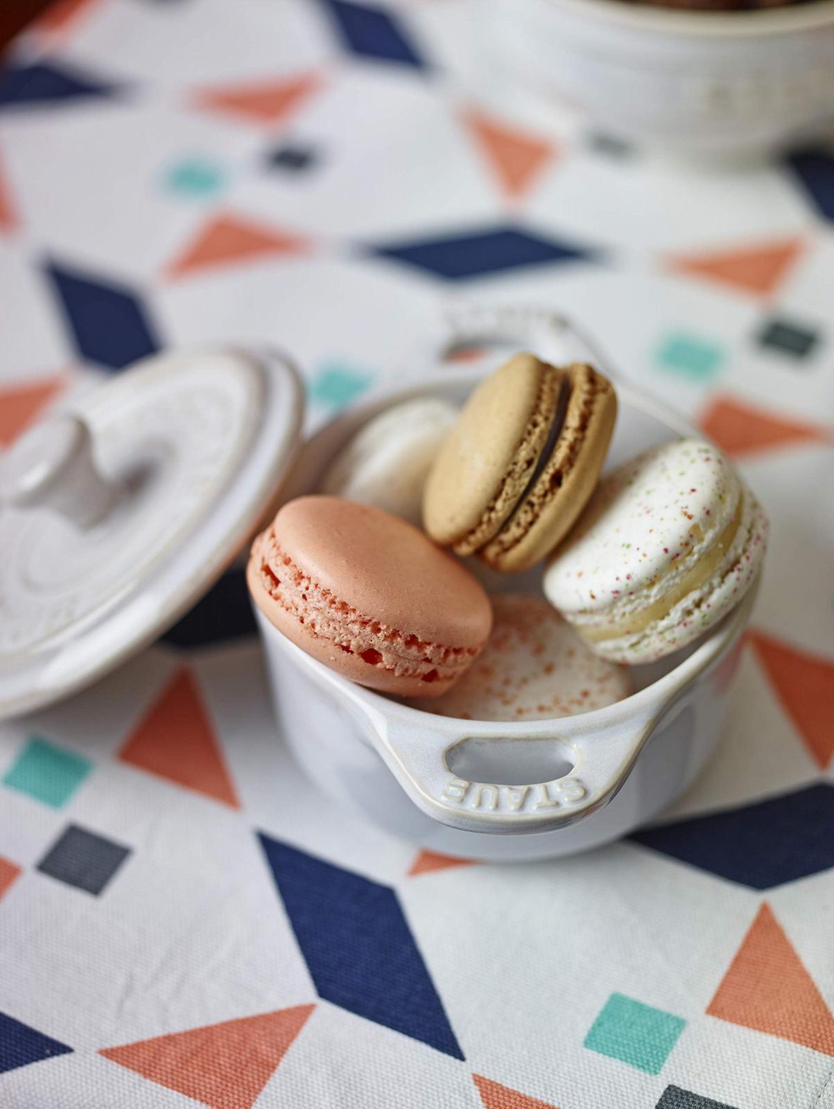 Міні-кокотниця Staub овальна керамічна з кришкою 11 см 0.2 л біла, фото №2