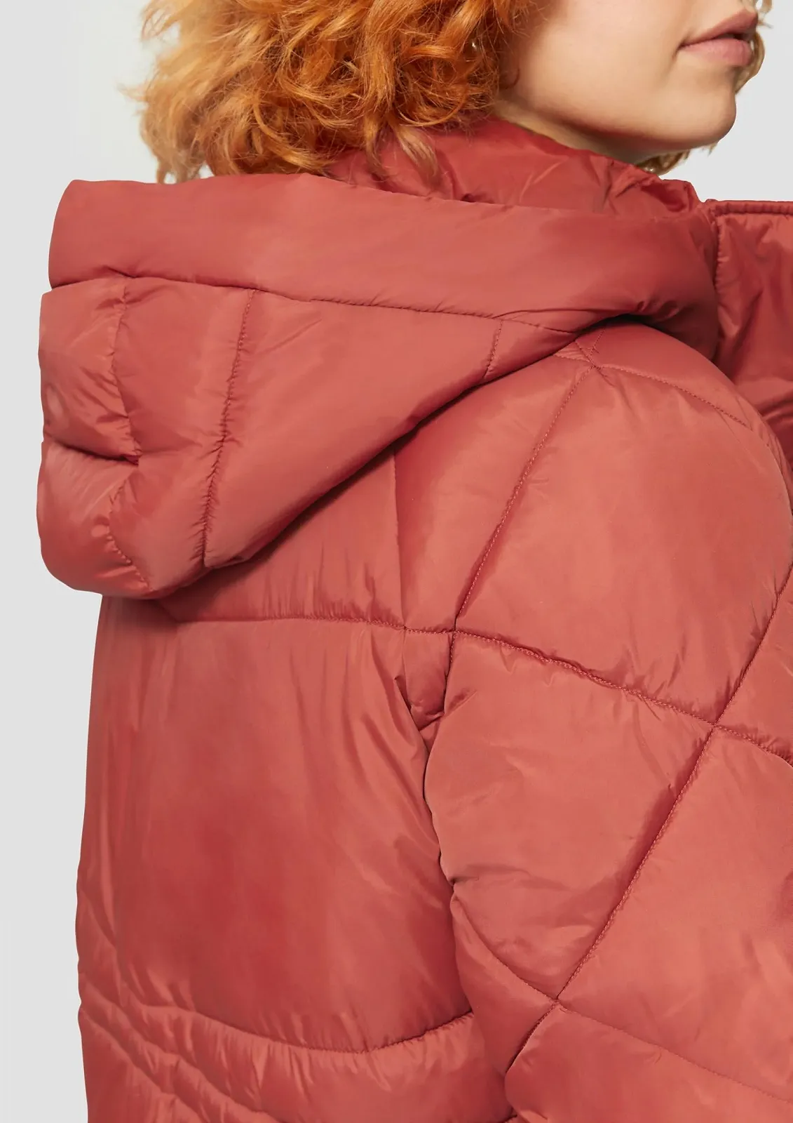 Куртка стеганая QS с капюшоном, фото №3 Куртка стеганая QS с капюшоном, фото №3