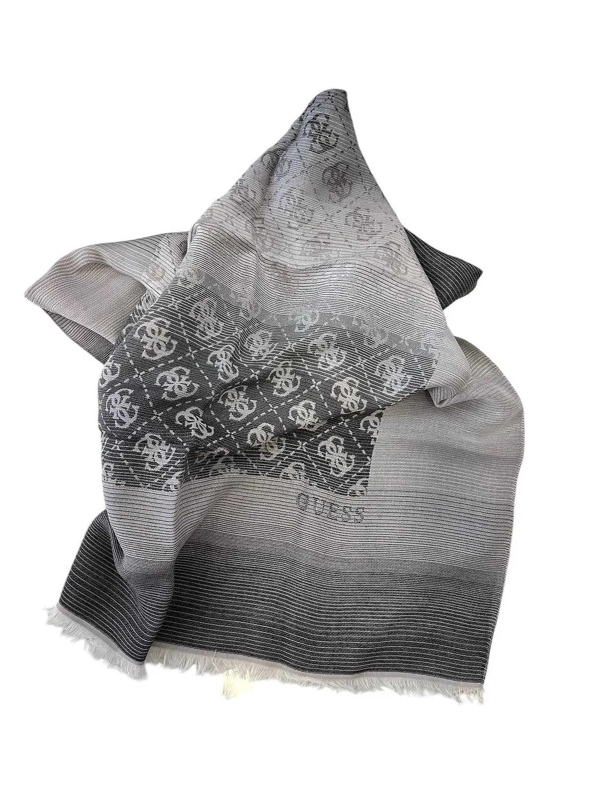 Женский платок GUESS AW5135POL03 Grey, фото №1 Женский платок GUESS AW5135POL03 Grey, фото №1